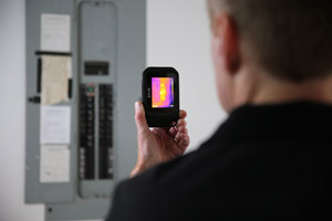 FLIR C2: the “first full-featured, pocket-sized thermal camera”